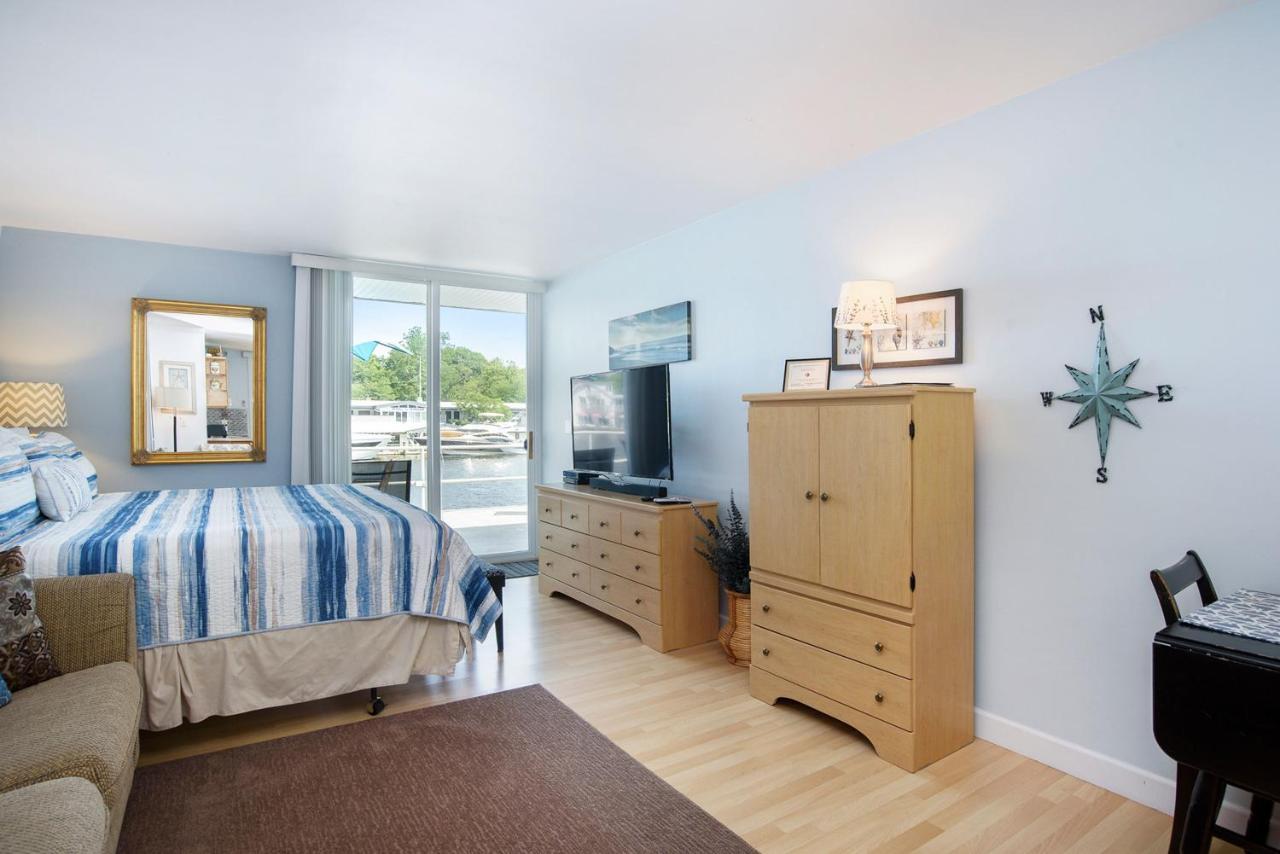 Waterside Suites Saugatuck Εξωτερικό φωτογραφία