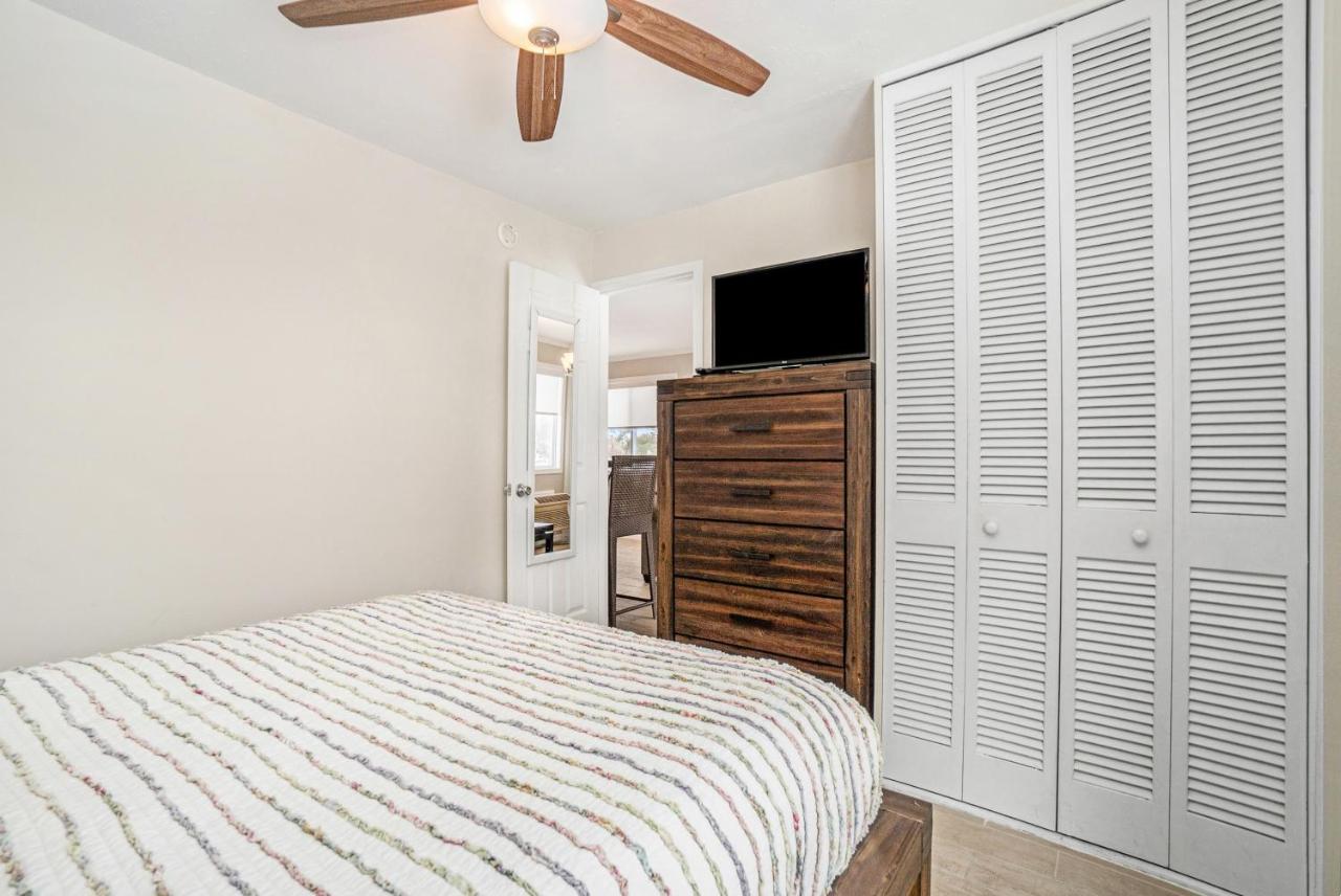 Waterside Suites Saugatuck Δωμάτιο φωτογραφία